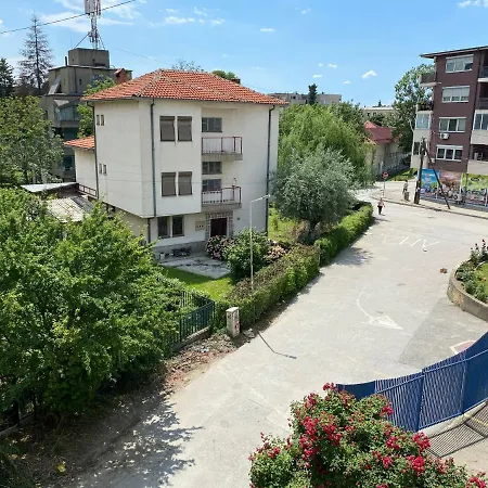 Guest house Luka 4*