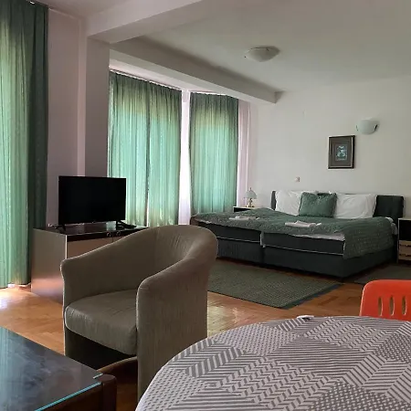 Luka Guest house 4*