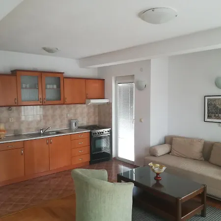 Luka Guest house 4*